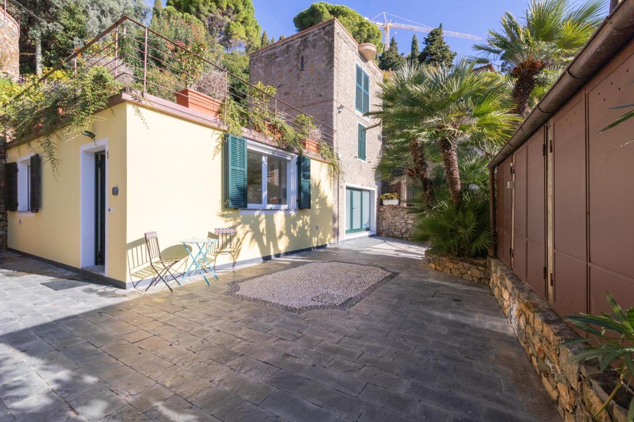 La Sterlizia Di Santa Croce Alassio