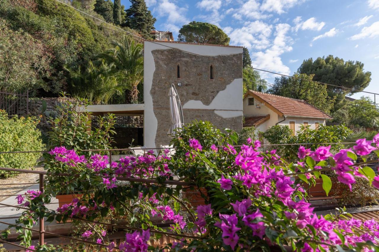 La Sterlizia Di Santa Croce Alassio